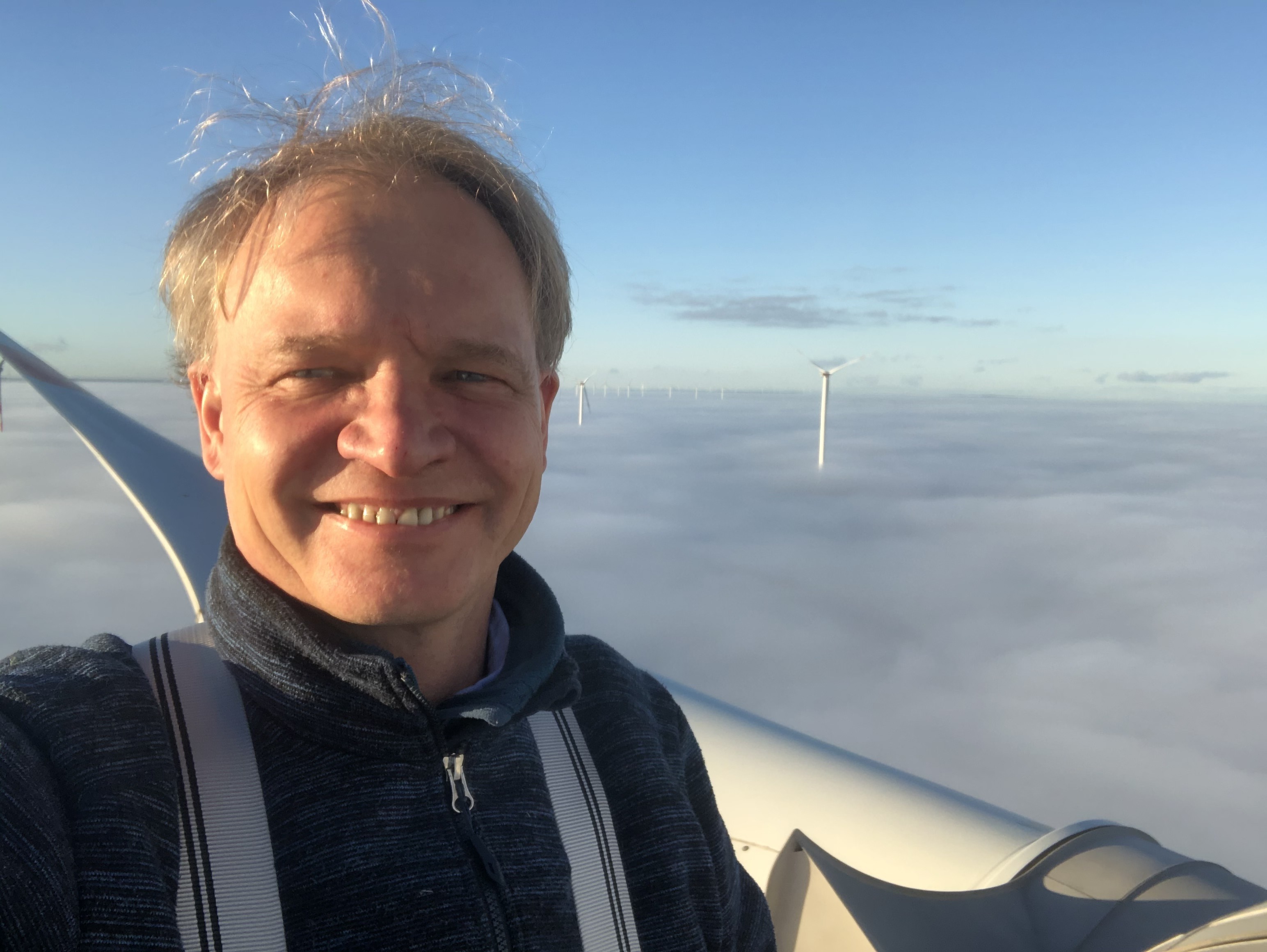 Portraitfoto (quadratisch, Auflösung mind. 1.200 x 1.200)